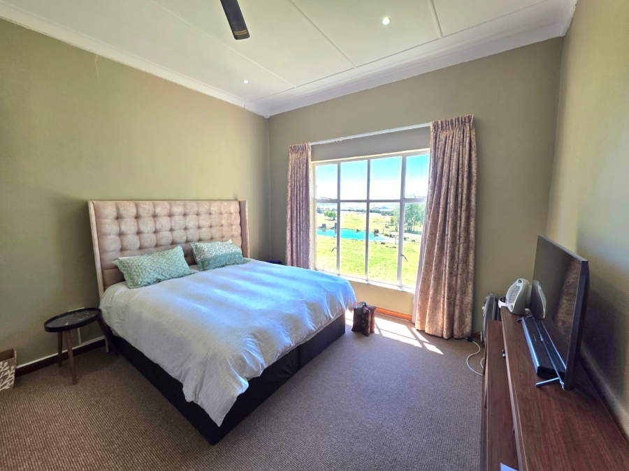 8 Bedroom Property for Sale in Bethlehem Rural Free State